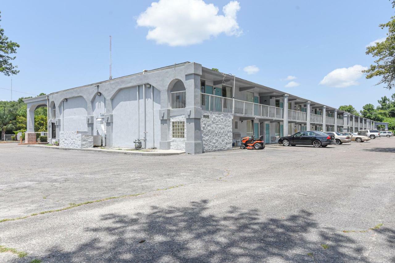 Hotel Valdosta Ga I-75 & Us-221 N Hwy Luaran gambar